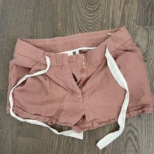 Aritzia Wilfred Linen Shorts. LIKE NEW in size 2